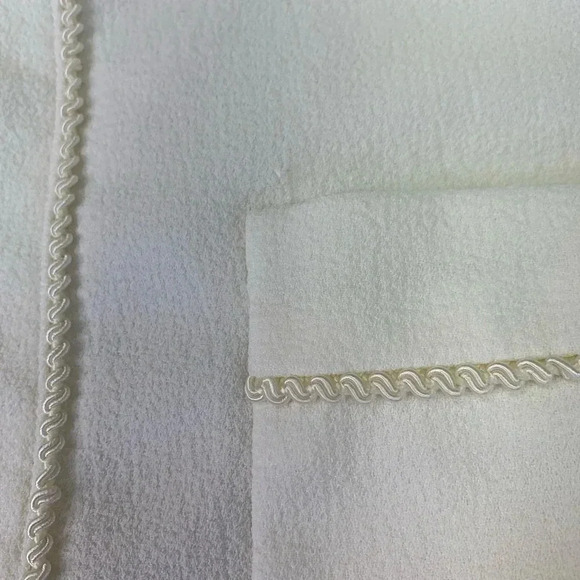 Focus on Suits Two Piece Blazer Suit Jacket Pencil Skirt Set Size 22W Ivory - Picture 11 of 16